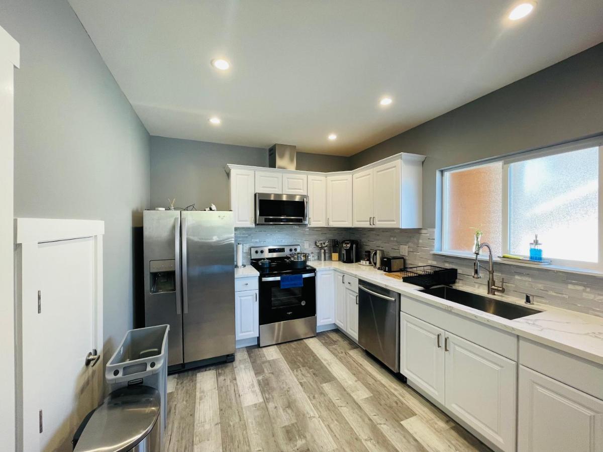 Green Lake 1St Line Home A With Central Air Conditioners Seattle Exteriér fotografie